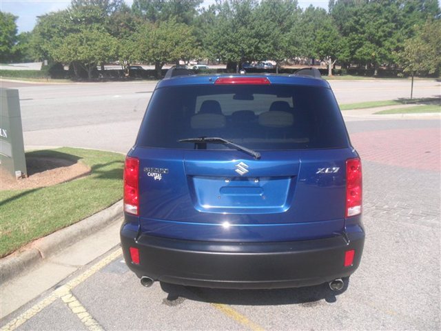 Suzuki XL-7 2008 photo 4