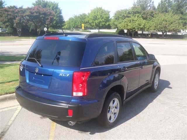 Suzuki XL-7 2008 photo 5