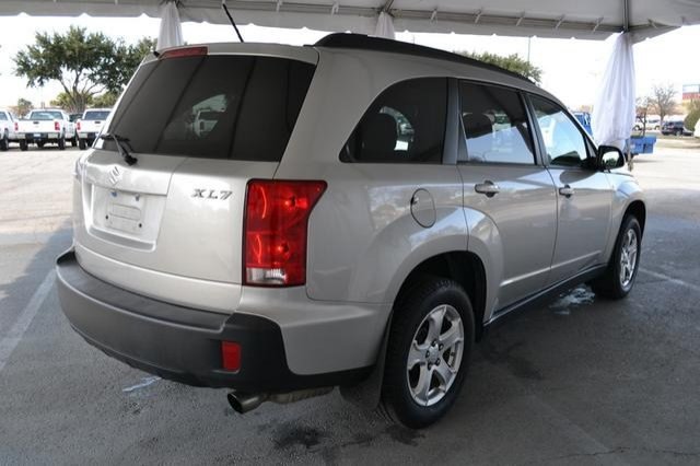 Suzuki XL-7 2008 photo 4