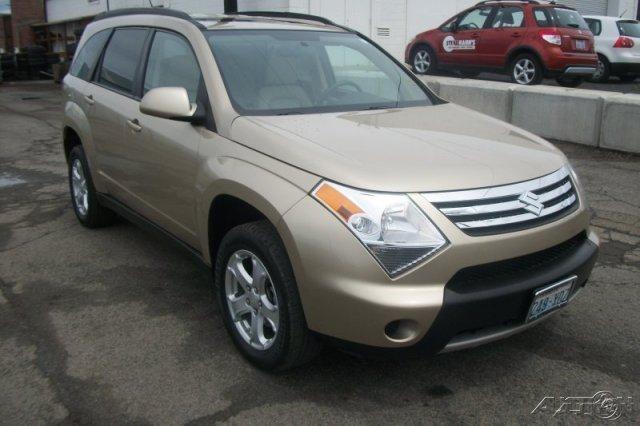 Suzuki XL-7 Premium Sport Utility
