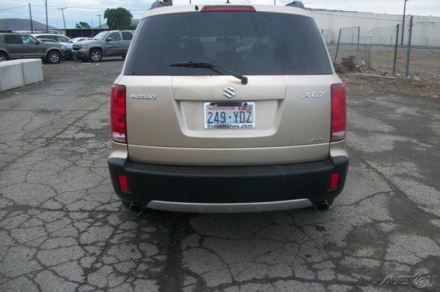 Suzuki XL-7 2008 photo 3