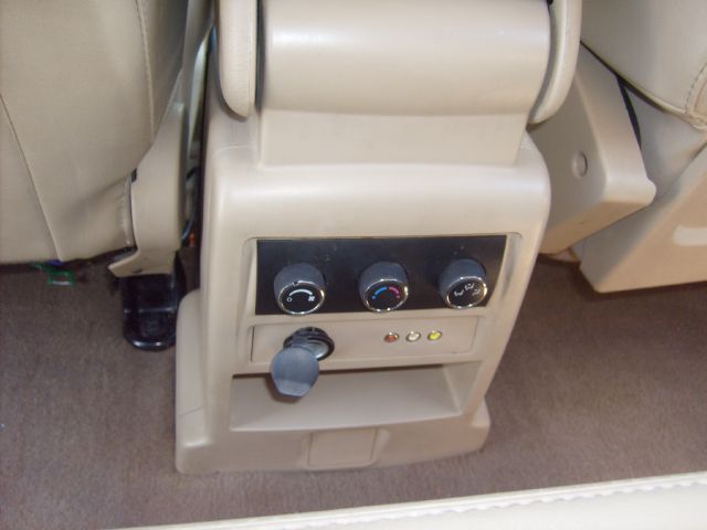 Suzuki XL-7 2008 photo 11