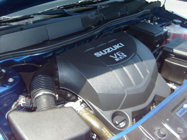 Suzuki XL-7 2008 photo 3