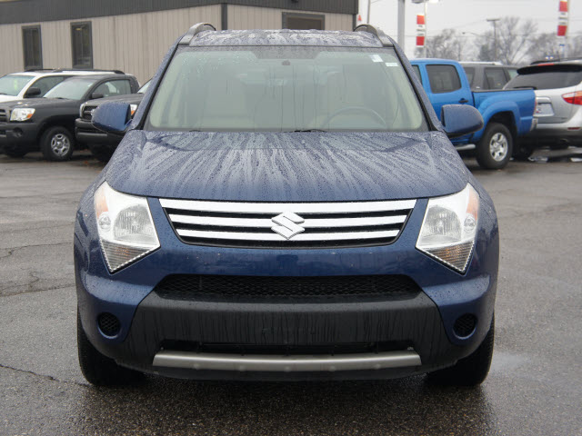 Suzuki XL-7 2008 photo 1