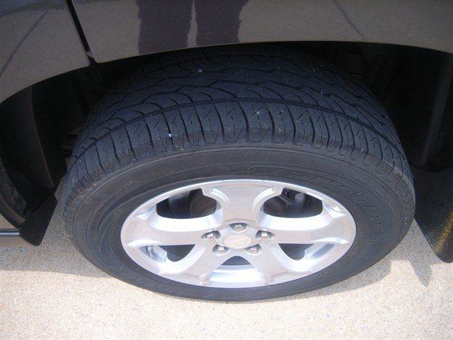 Suzuki XL-7 2008 photo 3