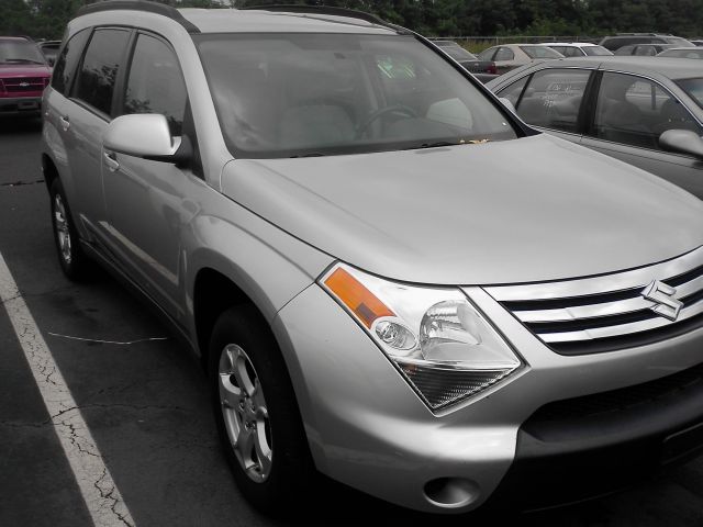 Suzuki XL-7 2008 photo 1