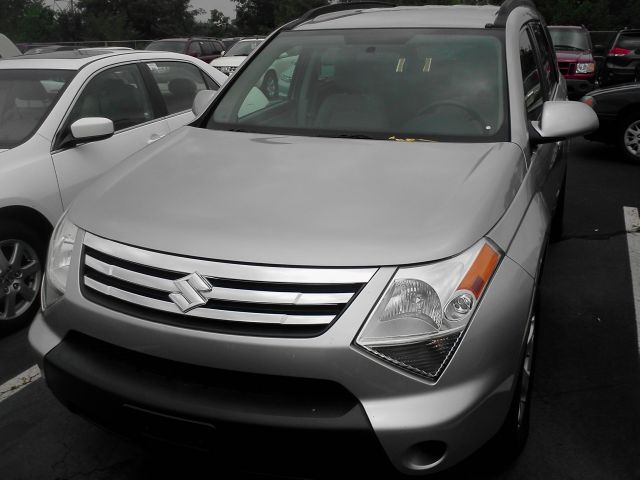 Suzuki XL-7 2008 photo 4
