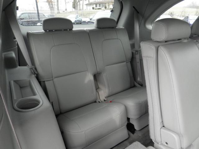 Suzuki XL-7 2008 photo 4