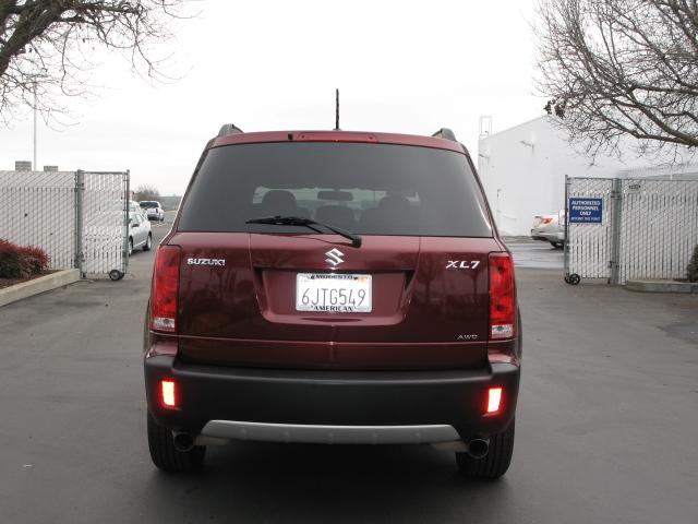 Suzuki XL-7 2008 photo 4