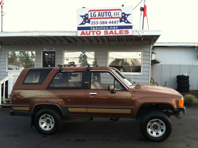 Toyota 4Runner 1987 photo 4