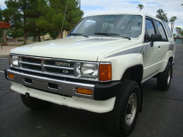 Toyota 4Runner 1988 photo 1