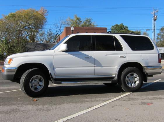 Toyota 4Runner 1996 photo 1