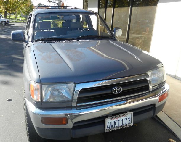 Toyota 4Runner 1998 photo 1