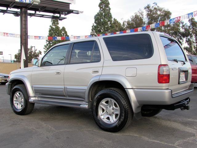 Toyota 4Runner 1999 photo 2