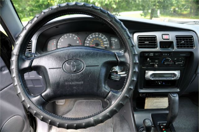 Toyota 4Runner 1999 photo 3