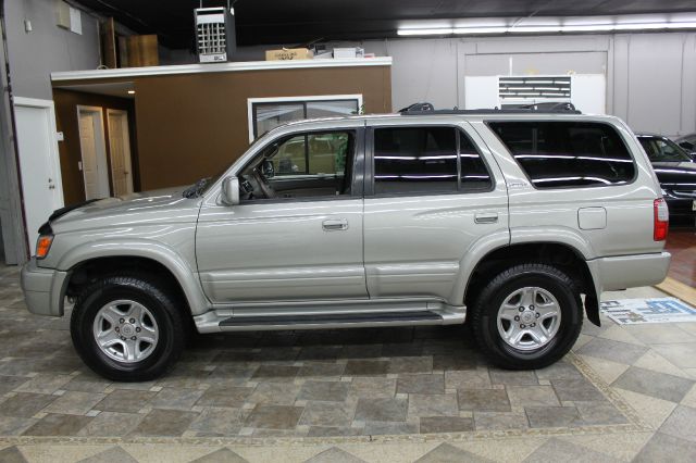 Toyota 4Runner 1999 photo 2