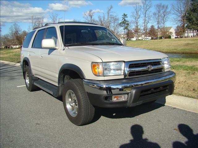 Toyota 4Runner 1999 photo 2