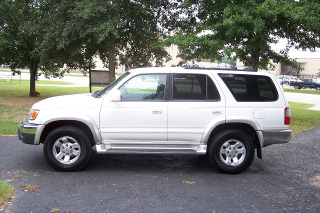 Toyota 4Runner 1999 photo 1