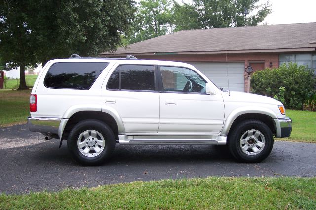 Toyota 4Runner 1999 photo 3