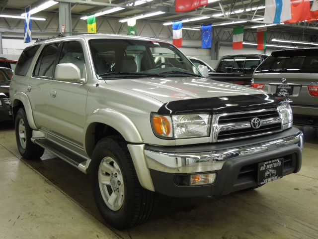 Toyota 4Runner 2000 photo 1