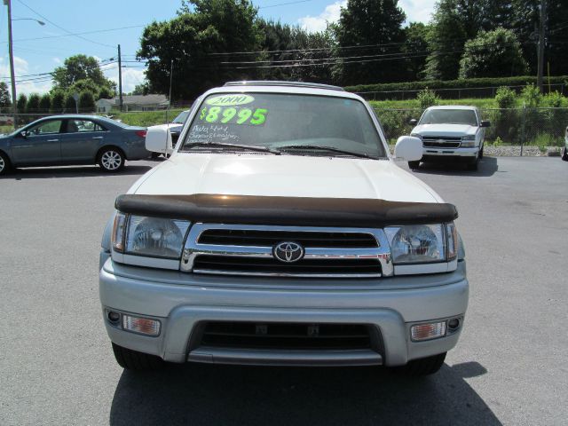 Toyota 4Runner 2000 photo 2