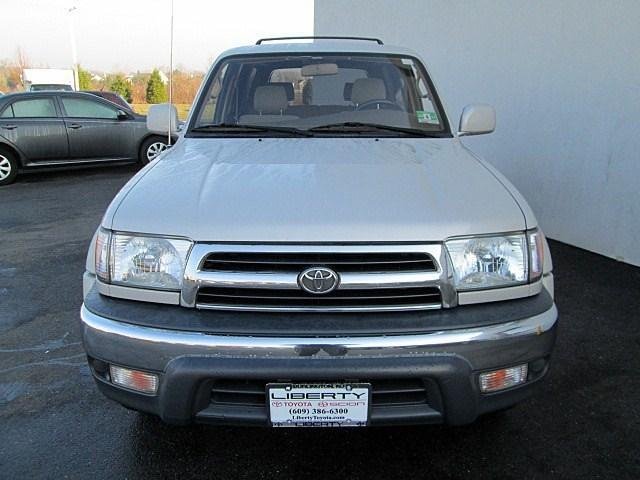 Toyota 4Runner 2000 photo 2