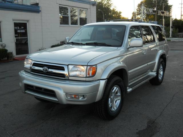 Toyota 4Runner 2000 photo 1