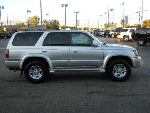 Toyota 4Runner 2000 photo 3