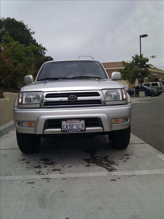 Toyota 4Runner 2000 photo 1