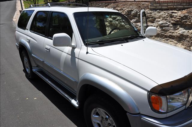 Toyota 4Runner 4dr I4 Man LX-P Sport Utility