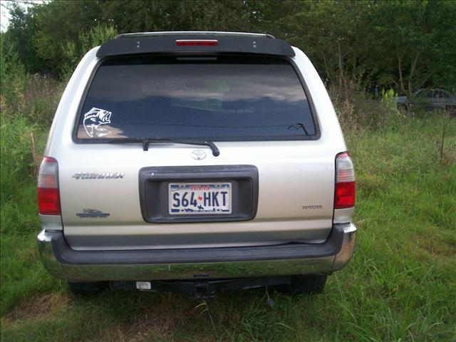 Toyota 4Runner 2000 photo 2