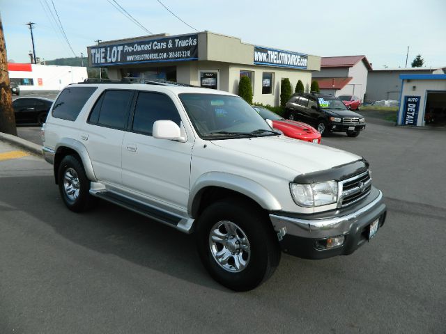 Toyota 4Runner 2000 photo 3