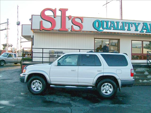 Toyota 4Runner LT Pickup 4D 8 Ft Sport Utility