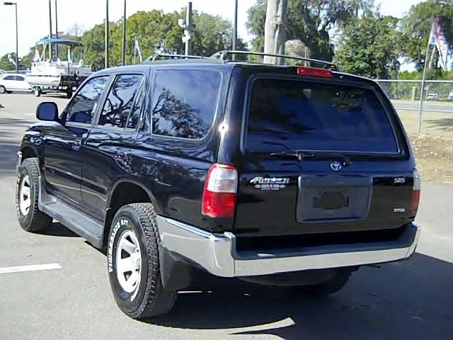 Toyota 4Runner 2000 photo 1