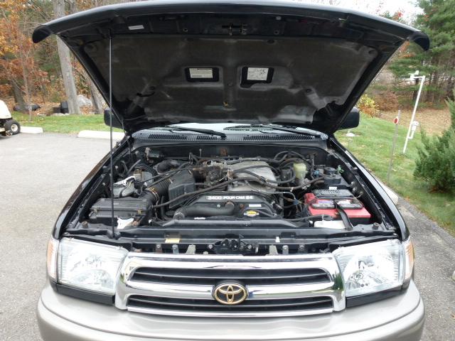 Toyota 4Runner 2000 photo 4