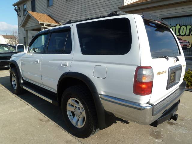 Toyota 4Runner 2000 photo 3