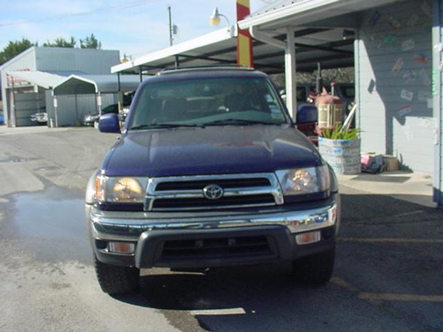 Toyota 4Runner 2000 photo 2