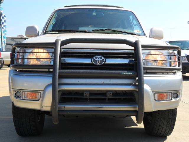 Toyota 4Runner 2000 photo 2