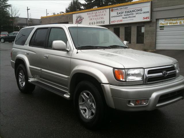 Toyota 4Runner 2000 photo 1