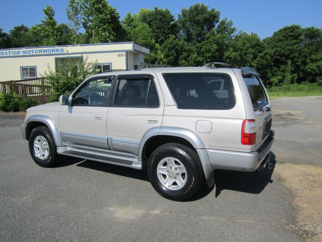 Toyota 4Runner Super SUV