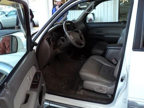 Toyota 4Runner 2000 photo 2
