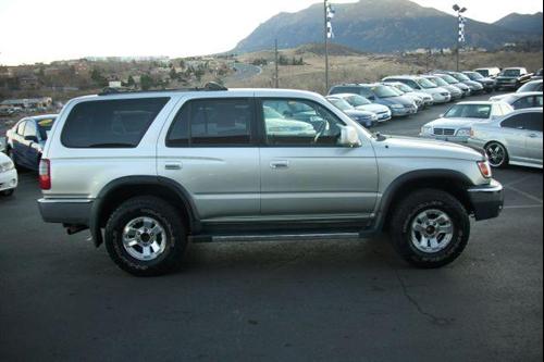 Toyota 4Runner 2000 photo 1