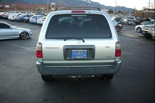 Toyota 4Runner 2000 photo 3