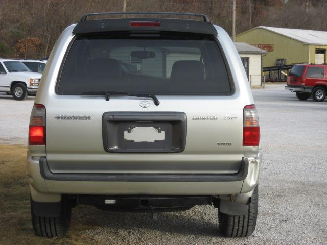 Toyota 4Runner 2000 photo 1