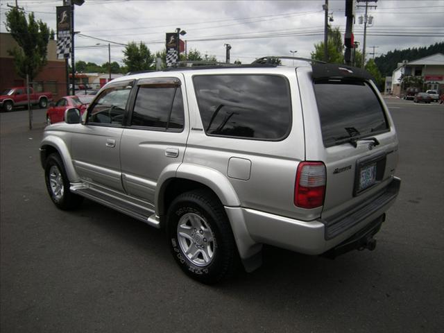 Toyota 4Runner 2000 photo 2
