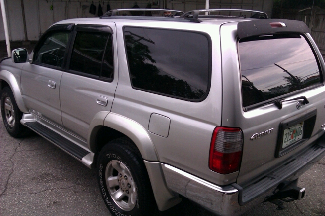 Toyota 4Runner 2000 photo 1