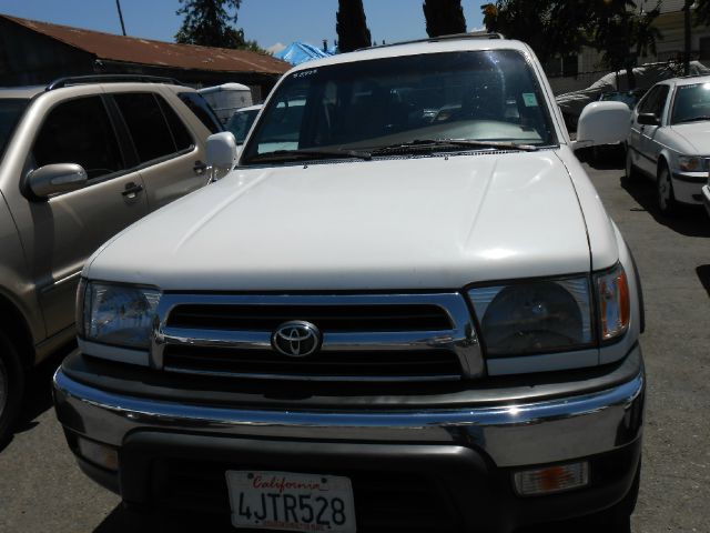 Toyota 4Runner 2000 photo 4