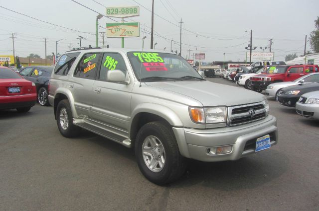 Toyota 4Runner 2000 photo 1