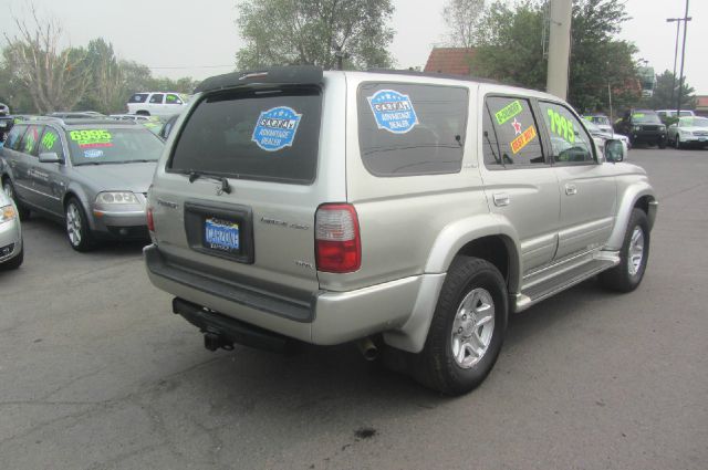 Toyota 4Runner 2000 photo 3