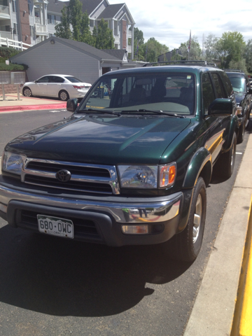 Toyota 4Runner 2000 photo 2